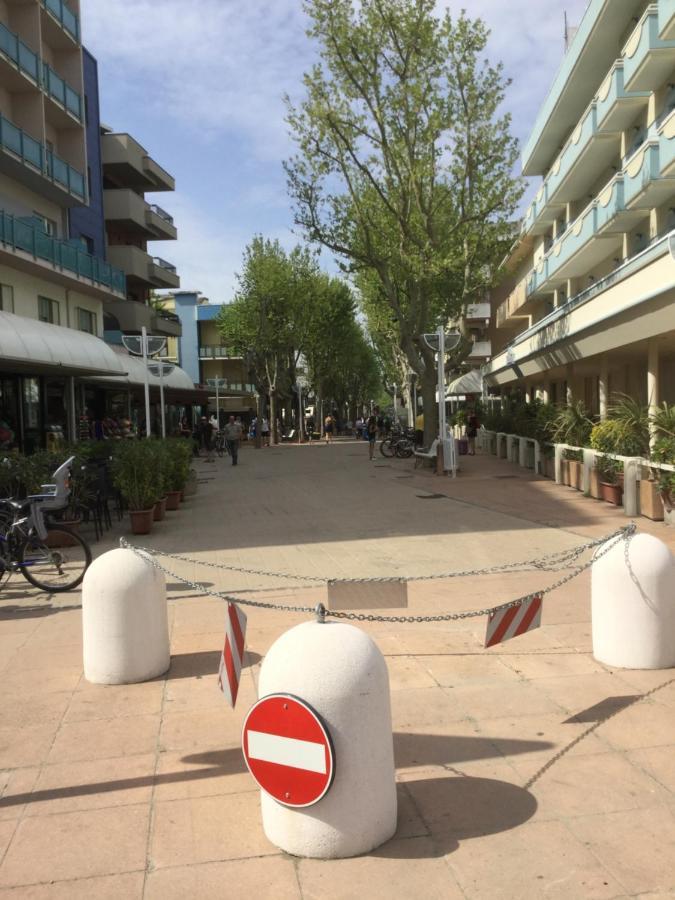 Appartamento Viale Pedonale A Due Passi Dal Mare Bellaria – Igea Marina Kültér fotó